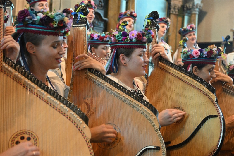 Bandora konsert til inntekt for klinikker i Ukraina